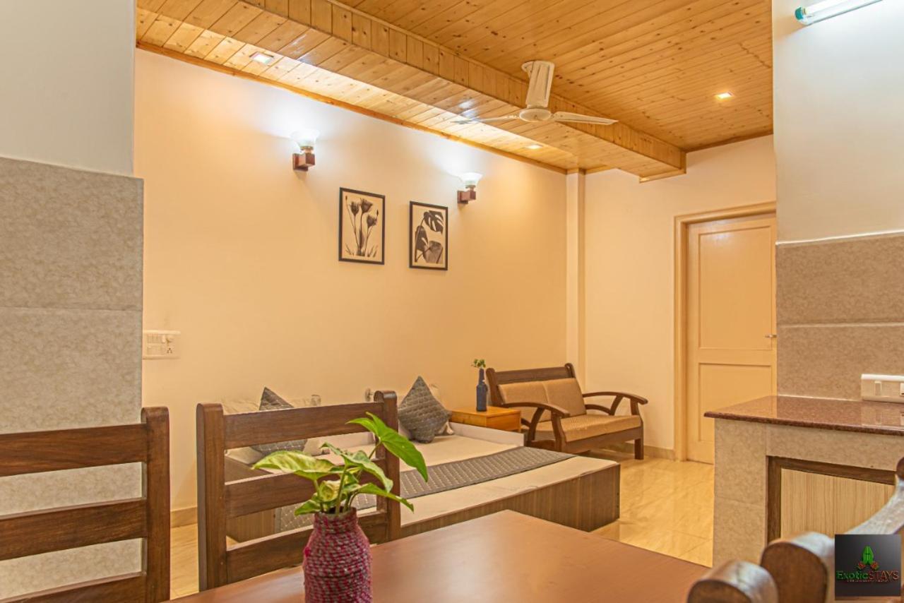 Mystic Kasauli I Pvt Balcony I Peacefull Area I Serviced Apt I By Exotic Stays Eksteriør bilde